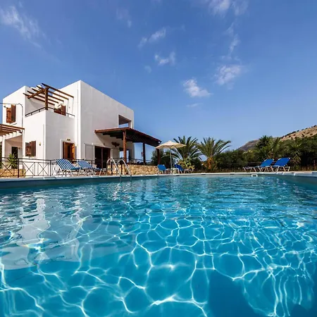 Villa Asteria Not Overlooked, 3 Min Drive To *
