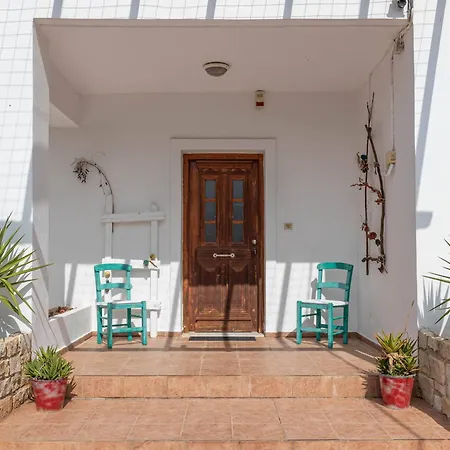 Villa Asteria Not Overlooked, 3 Min Drive To Chania (Crete)