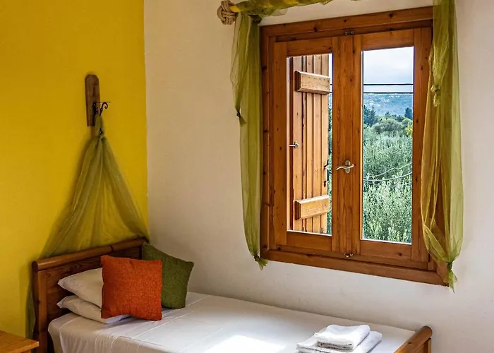 Asteria Not Overlooked, 3 Min Drive To Villa